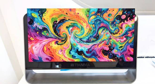 CES 2025引领未来科技潮流PP电子网站天马创新显示技术闪耀(图15)